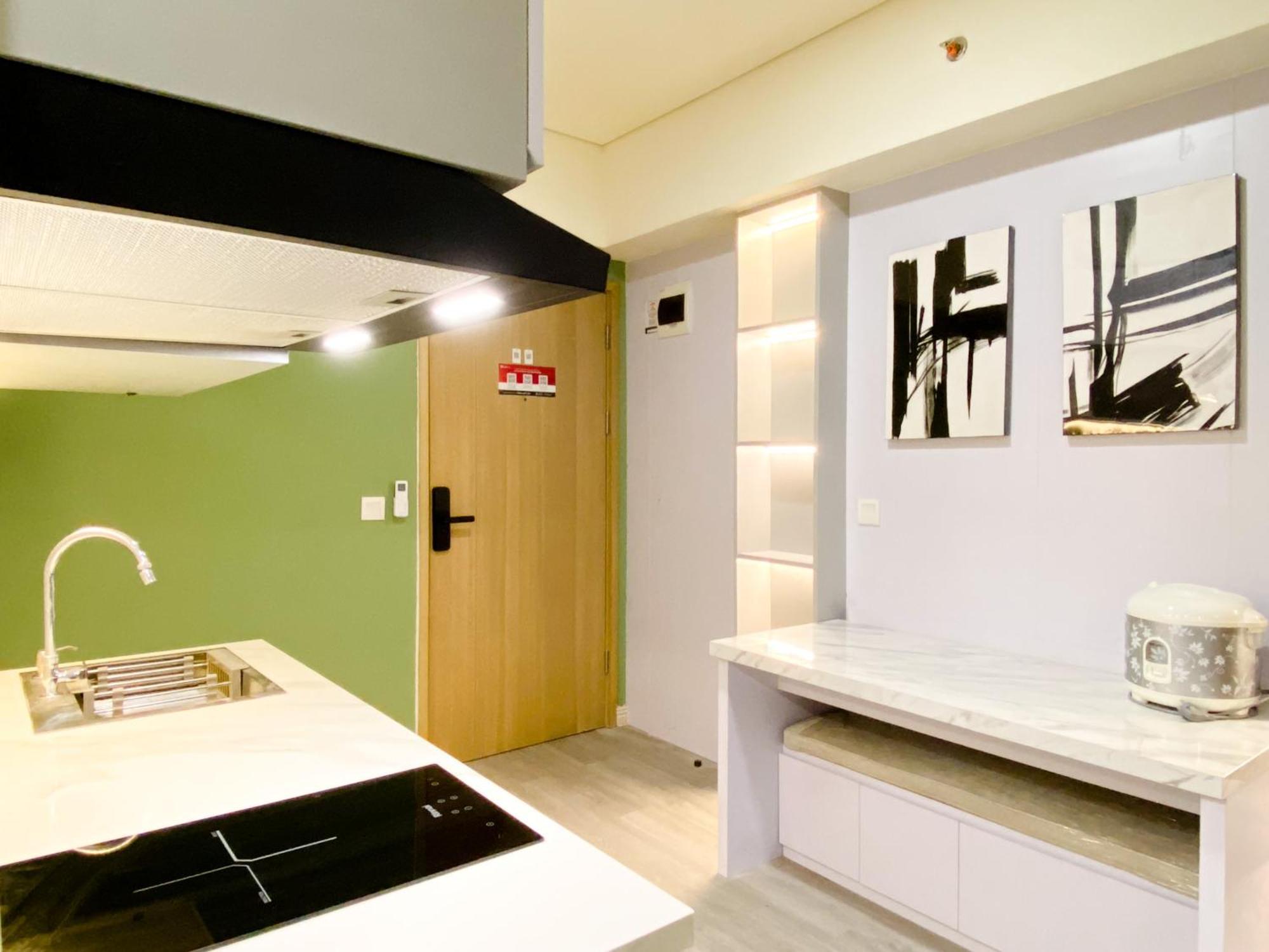 Best Homey 2Br At Meikarta Apartment By Travelio ชีการัง ภายนอก รูปภาพ